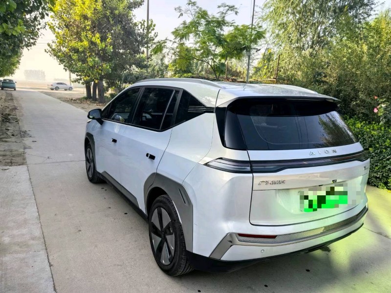 保定23年传祺埃安Y9