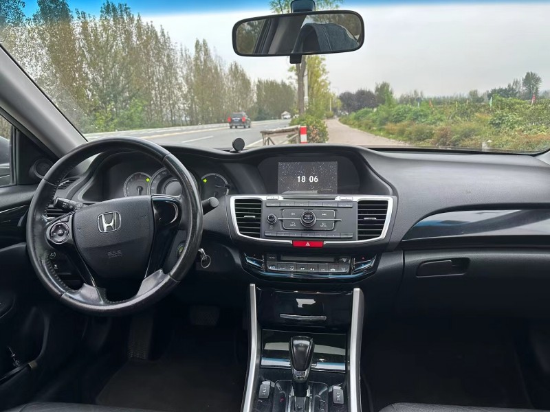 榆林17年本田雅阁4