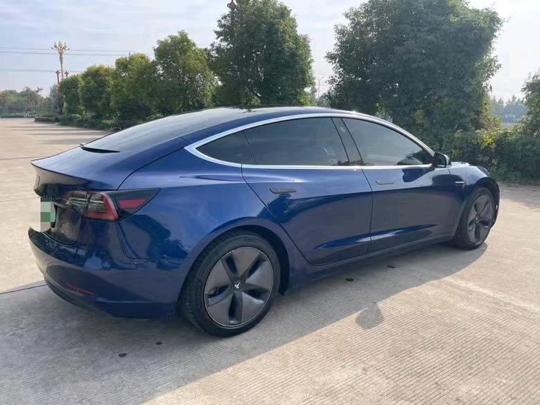 鹽城19年特斯拉MODEL 35