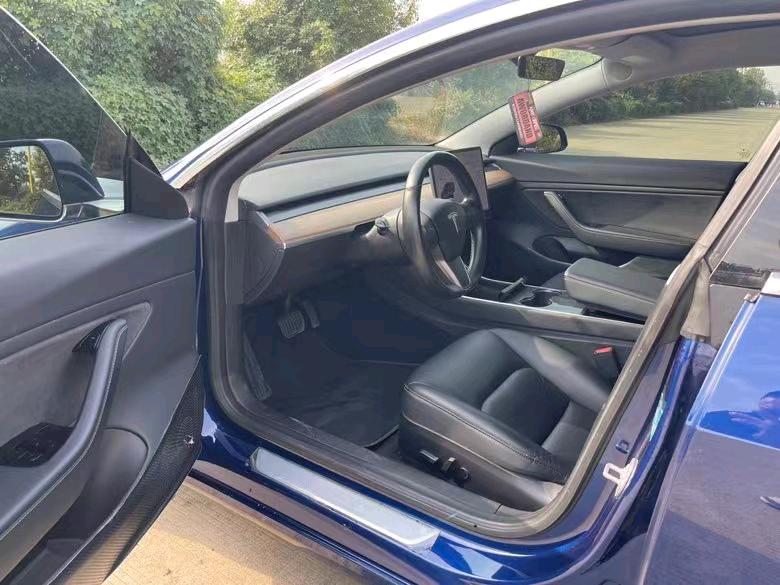 鹽城19年特斯拉MODEL 36
