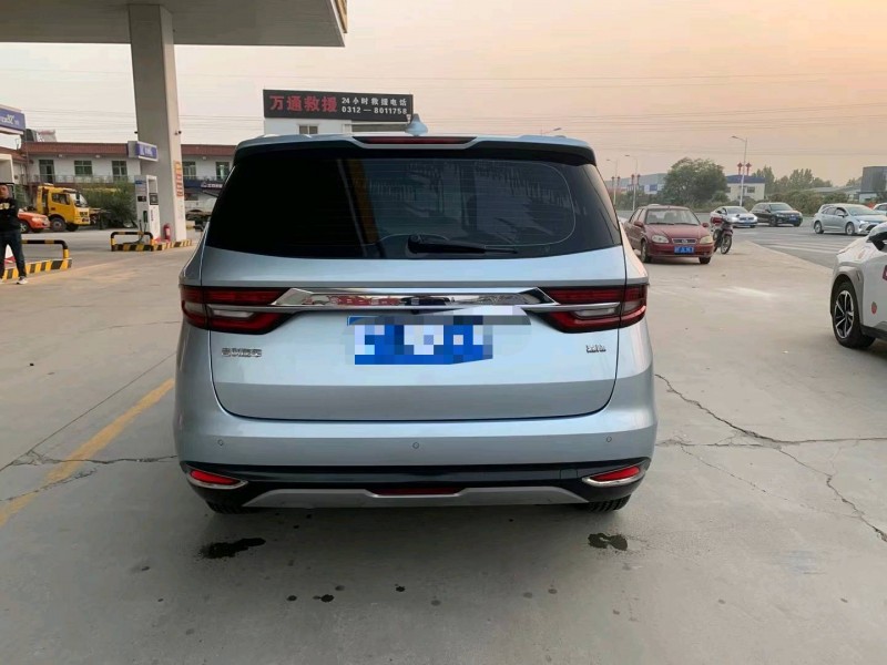 保定22年吉利嘉际9