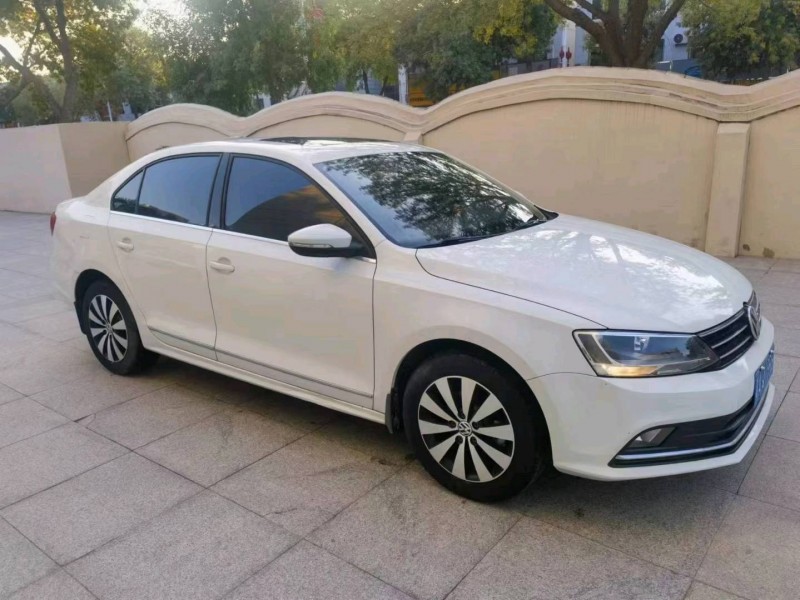 保定17年大众速腾3