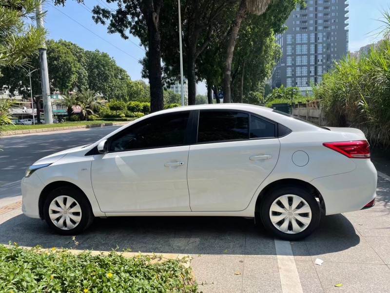 东莞21年丰田YARiS L 致享7