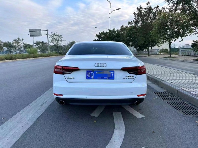 宜昌17年奧迪A4L2