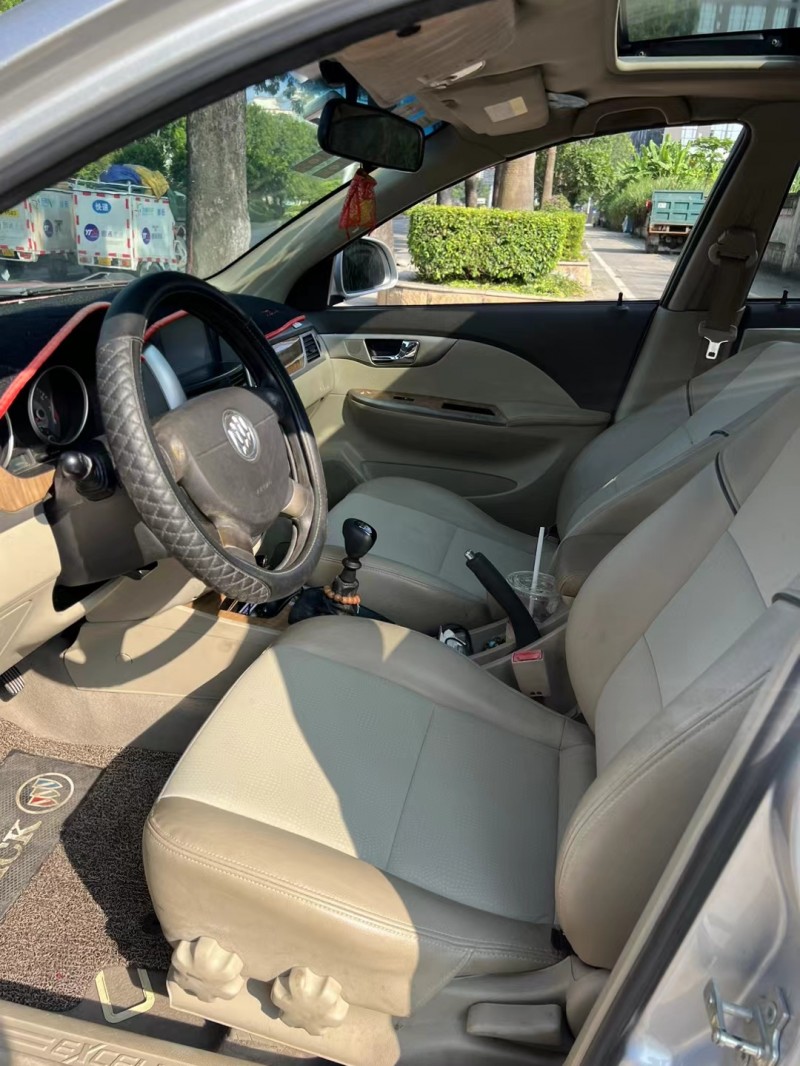 东莞15年别克凯越4