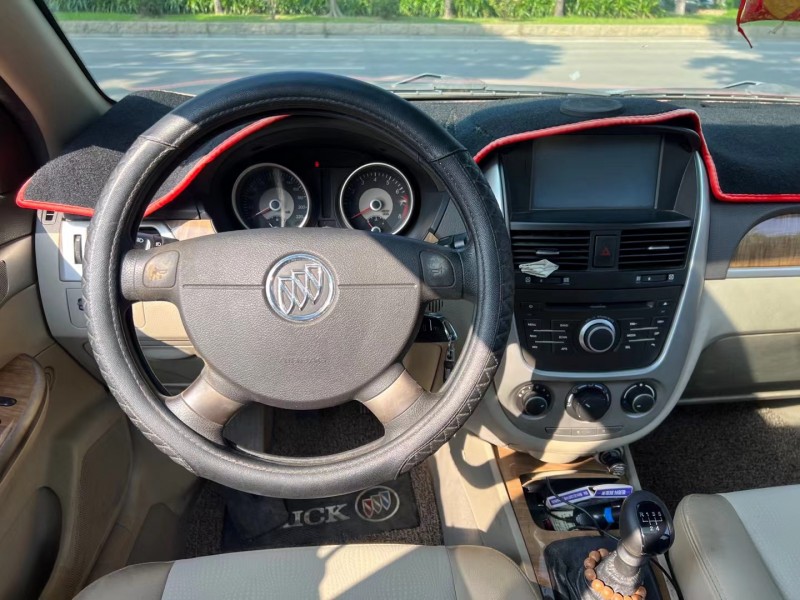 东莞15年别克凯越5