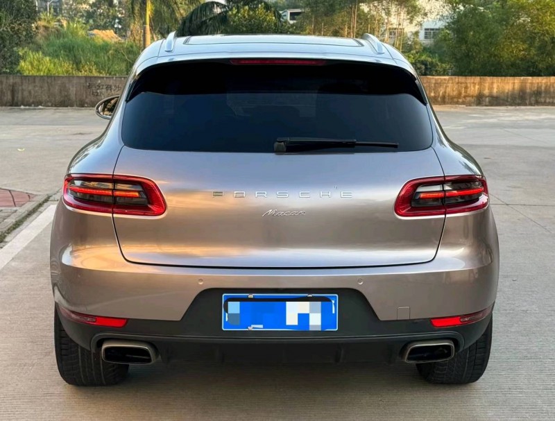 陽江17年保時捷Macan8