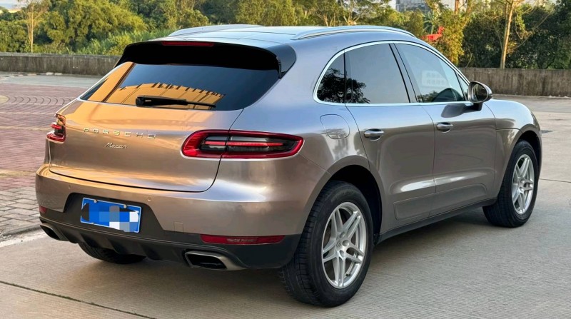 陽江17年保時捷Macan9