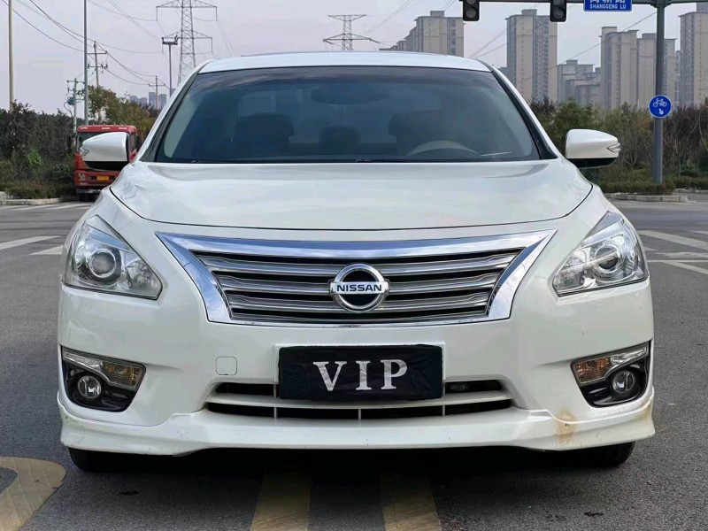 咸陽15年日產天籟1