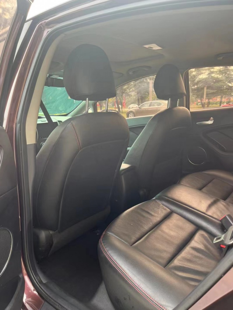 济宁17年起亚K36