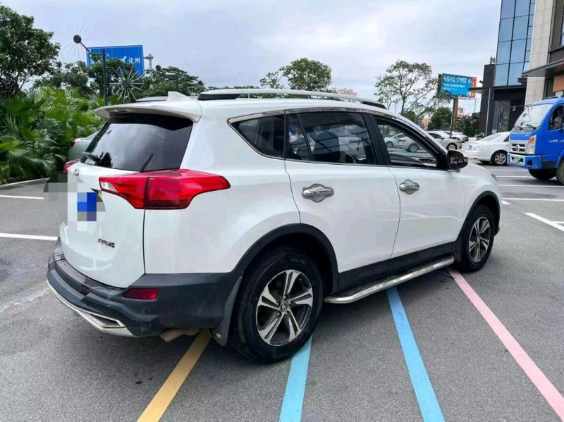 珠海16年丰田RAV4荣放4