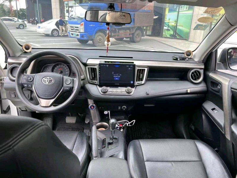 珠海16年丰田RAV4荣放5