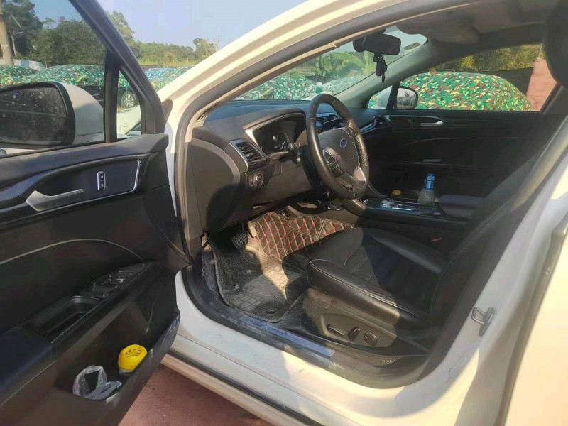 枣庄19年福特蒙迪欧6