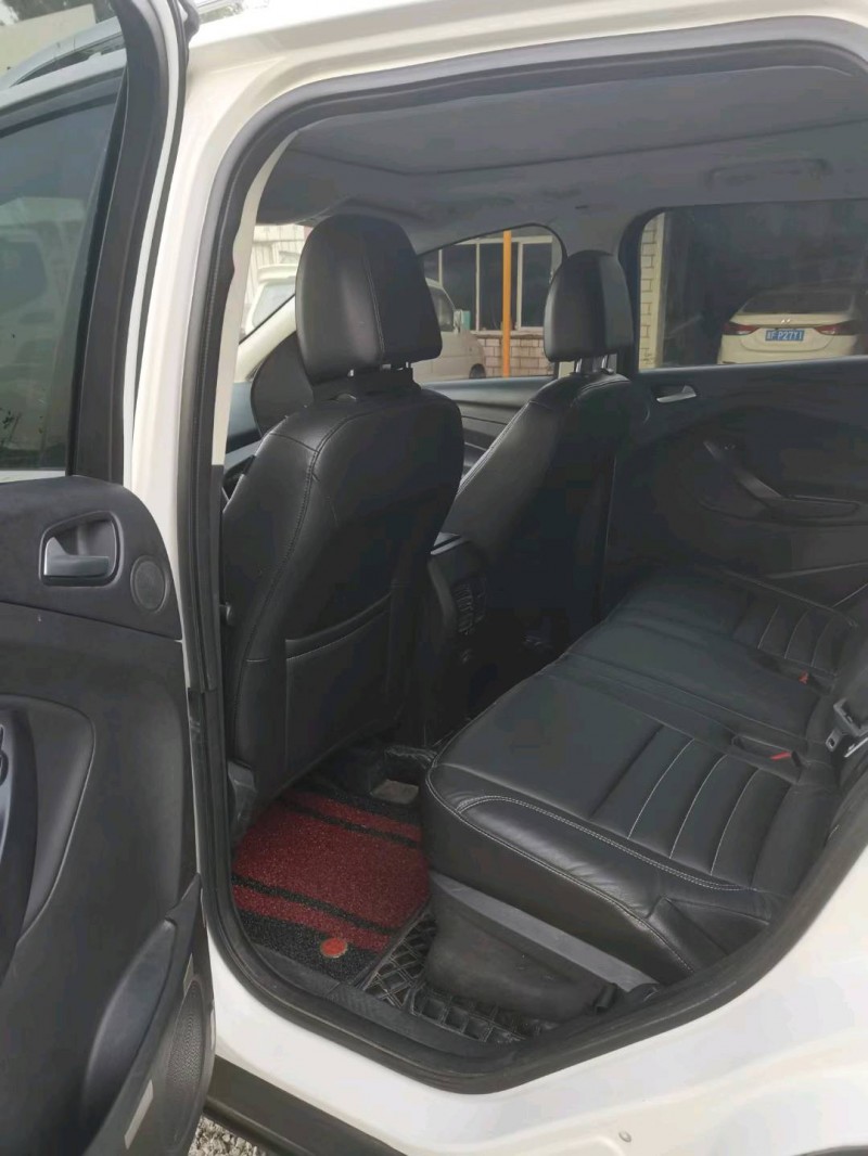 保定15年福特翼虎6