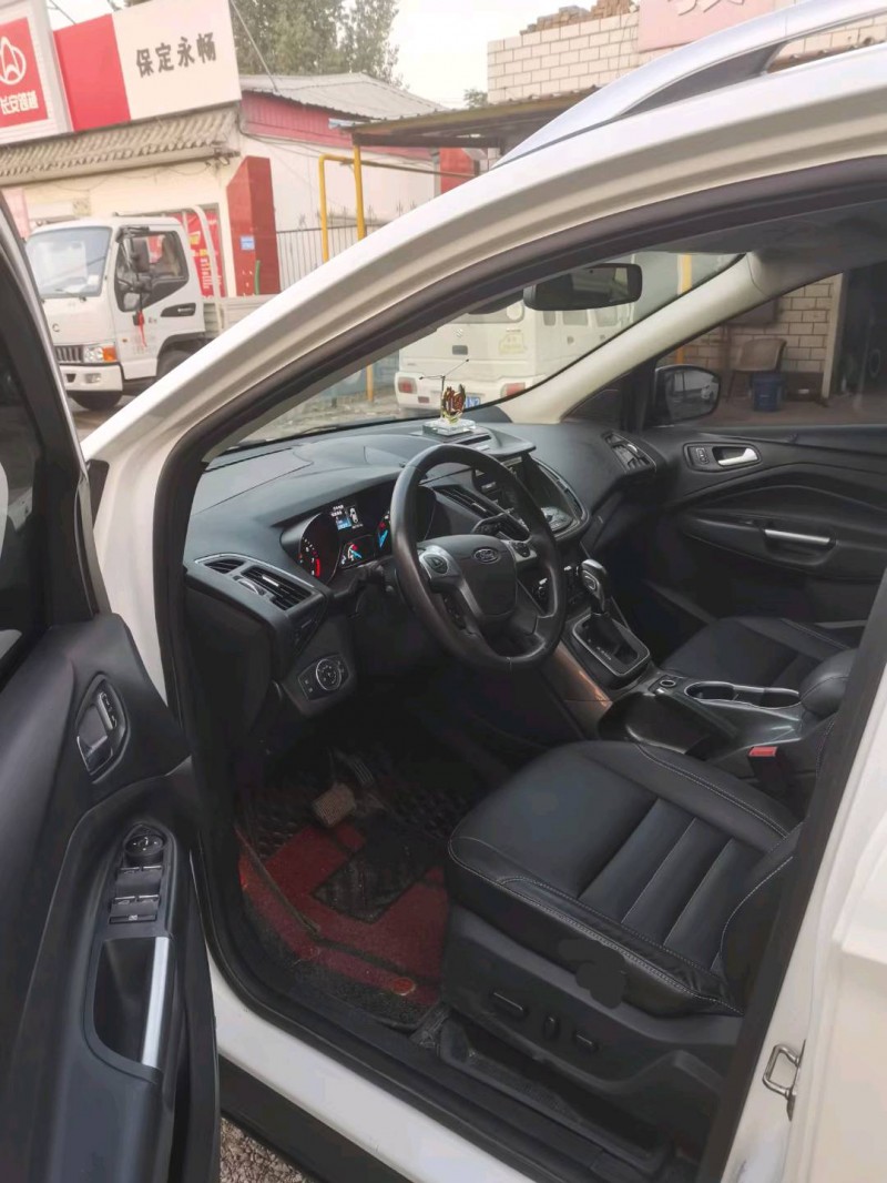 保定15年福特翼虎9