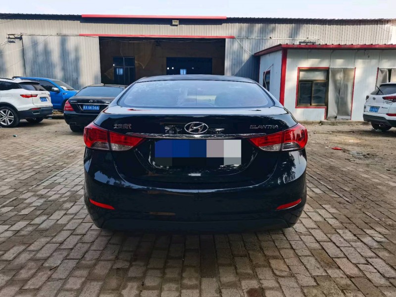 保定14年现代朗动2