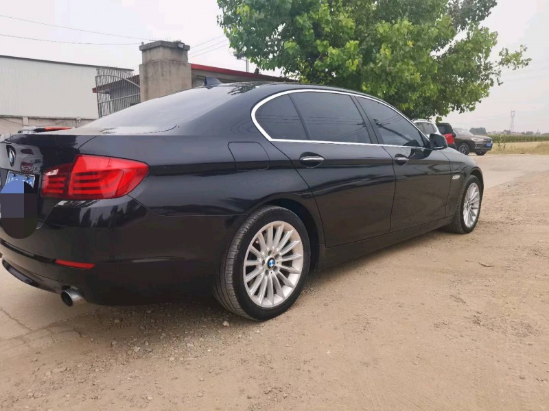 保定12年宝马5系3