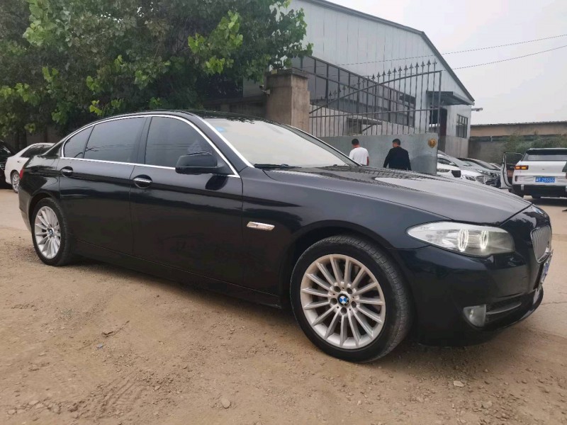 保定12年宝马5系5