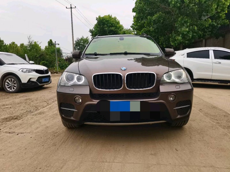 保定11年宝马X51