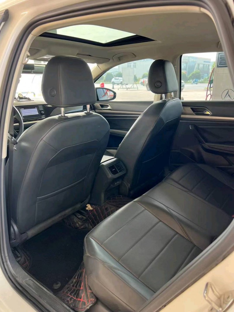 保定20年大众朗逸7