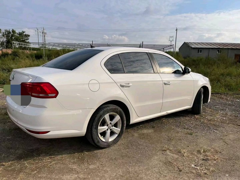 保定17年大众朗逸3