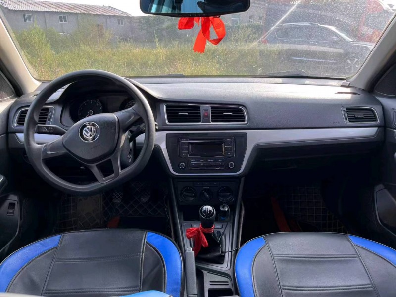 保定17年大众朗逸8