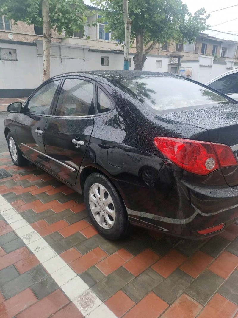 保定10年现代悦动3