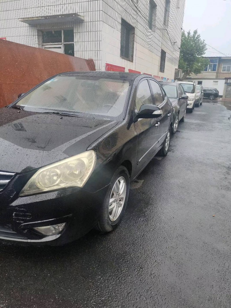 保定10年现代悦动4