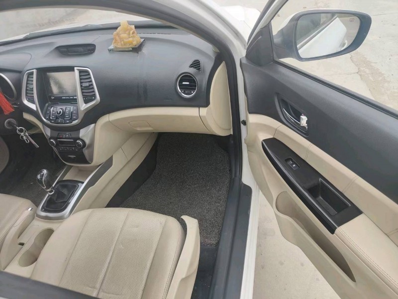 保定15年长安汽车逸动8