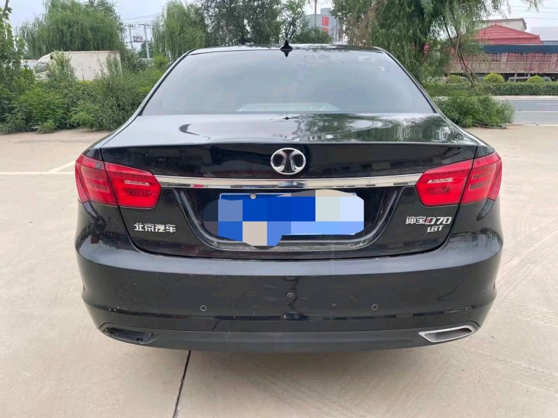 保定16年北汽绅宝D702