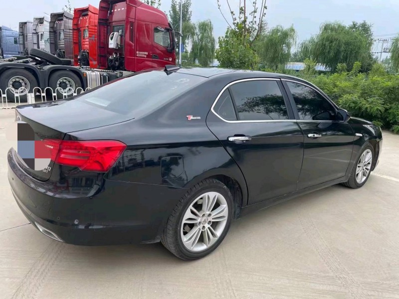 保定16年北汽绅宝D703