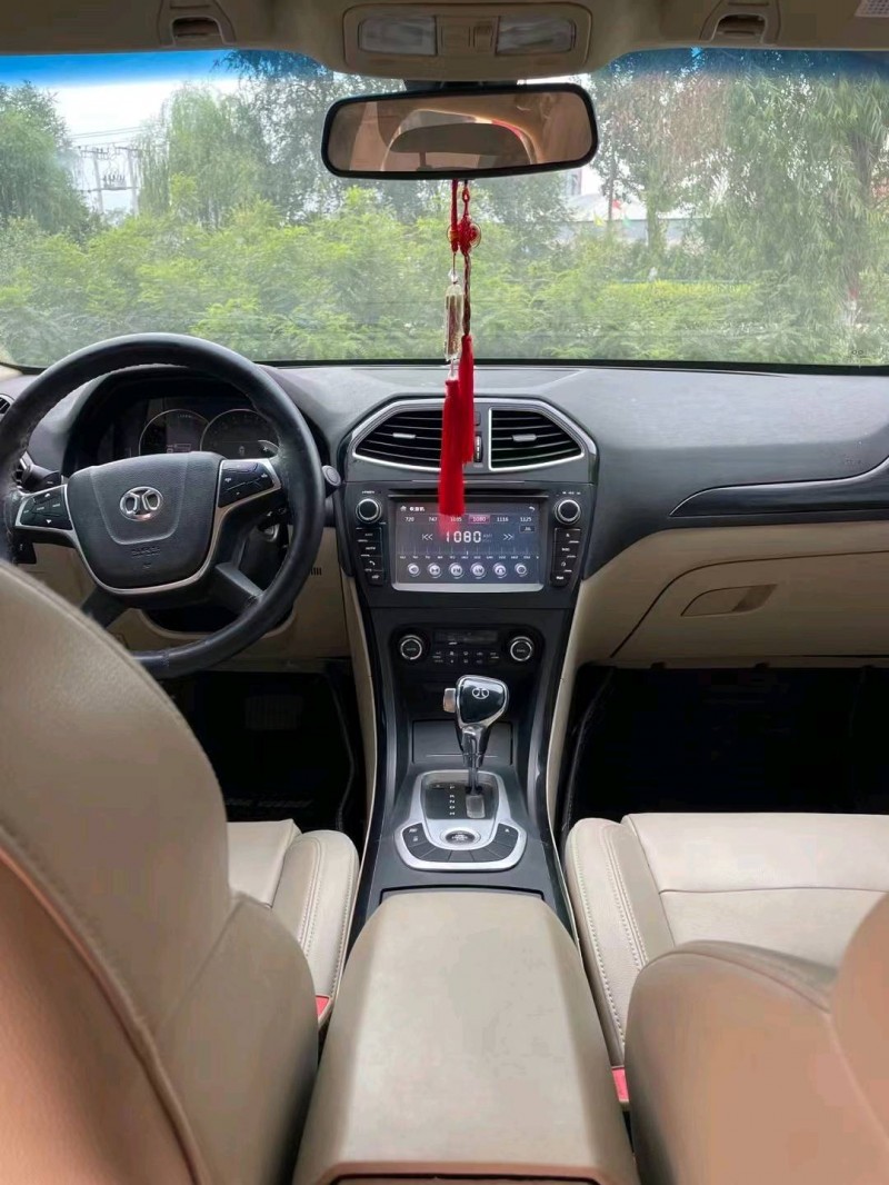 保定16年北汽绅宝D707