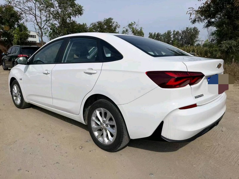 保定23年雪佛兰科鲁泽5