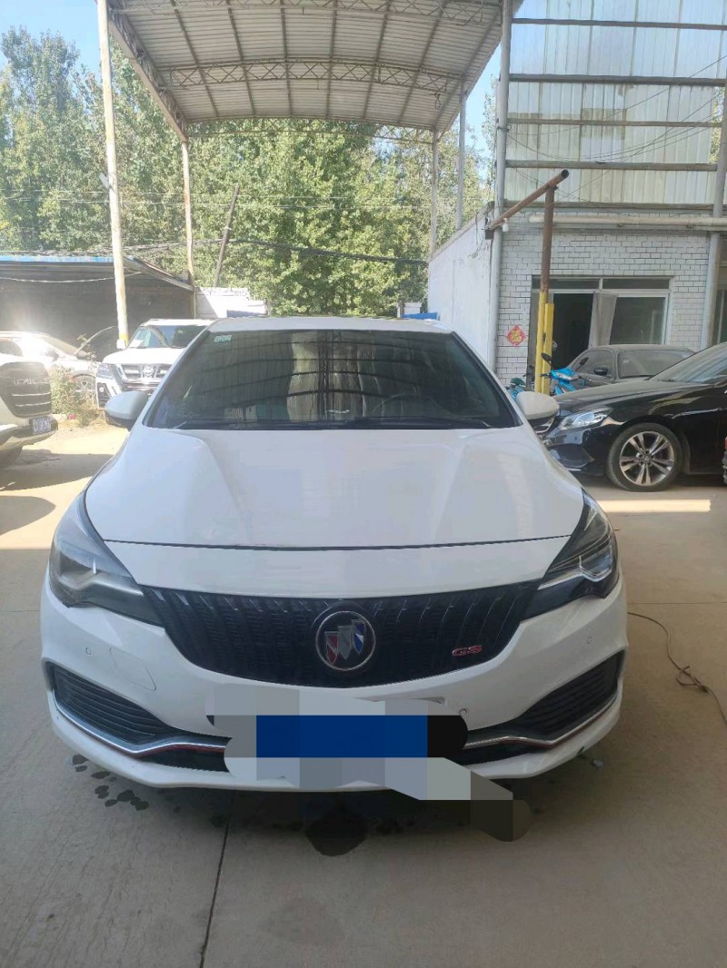 保定17年别克君威GS1