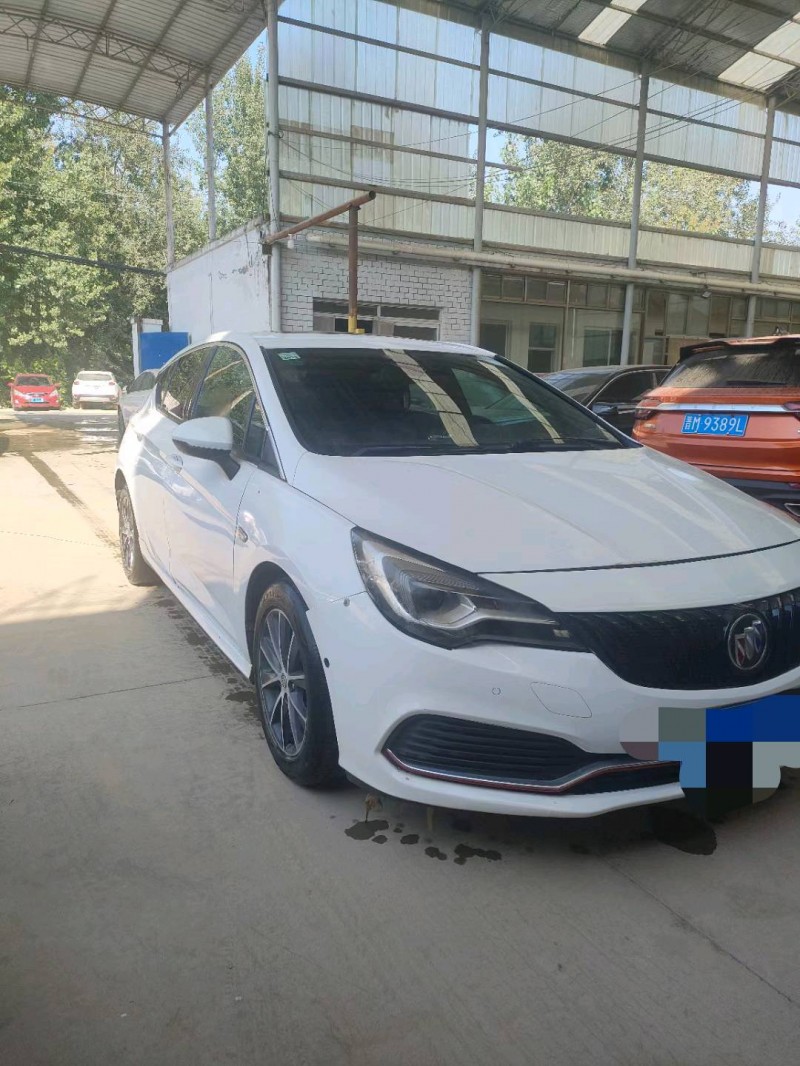 保定17年别克君威GS4