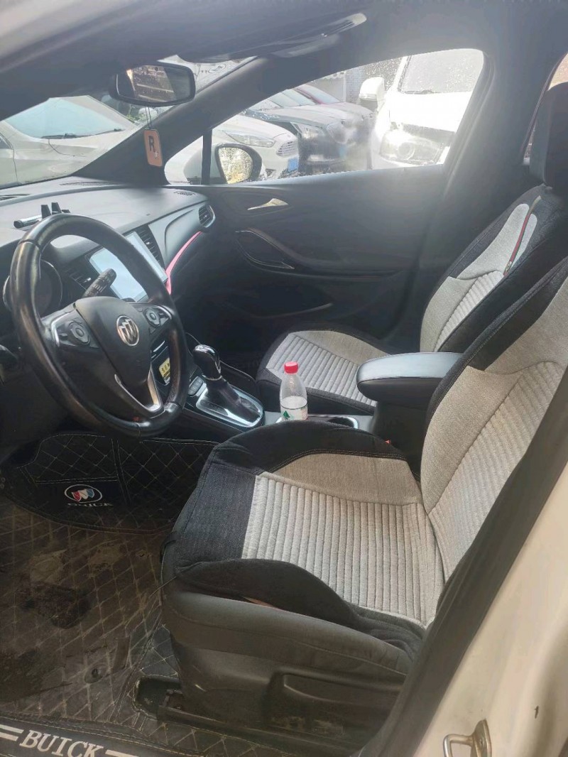 保定17年别克君威GS7