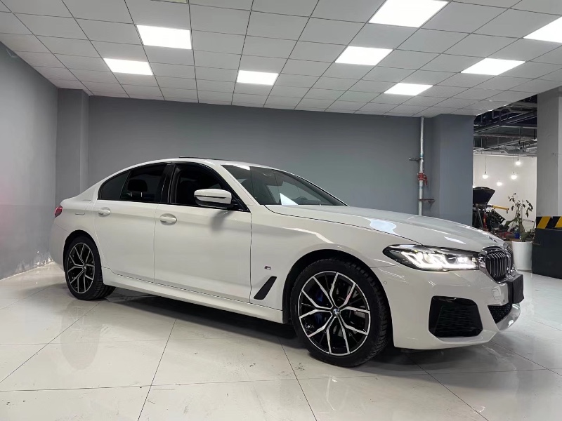 成都21年宝马5系3