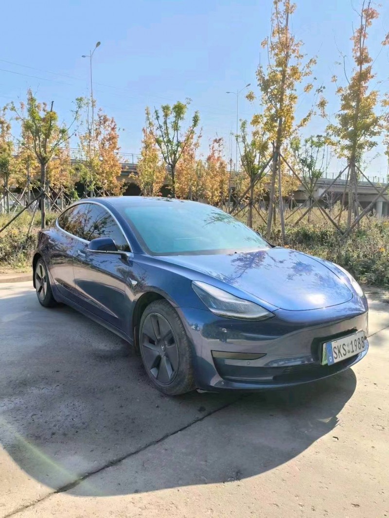 東營21年特斯拉MODEL 32