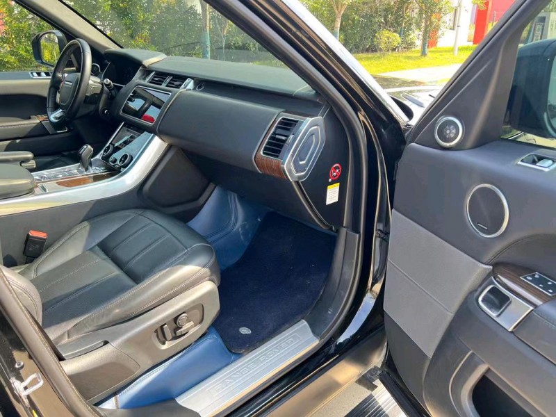 盐城19年路虎揽胜运动5