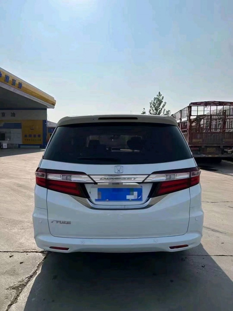 济宁17年本田奥德赛8