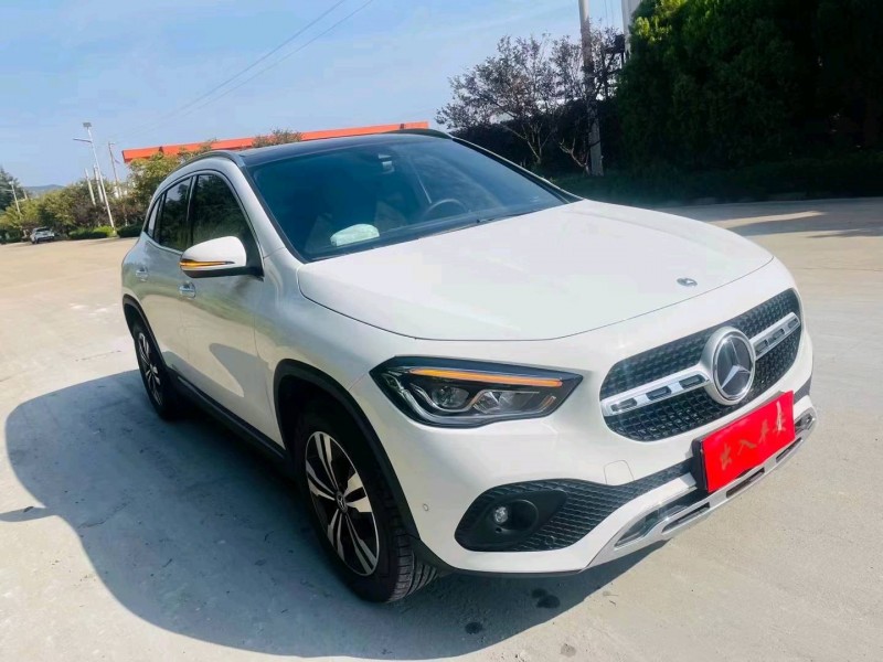 烟台22年奔驰GLA2