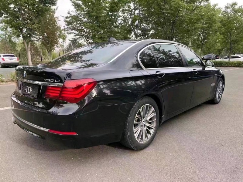 济宁15年宝马7系6