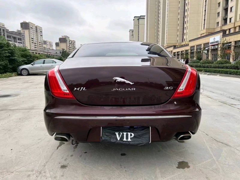济宁12年捷豹XJ7