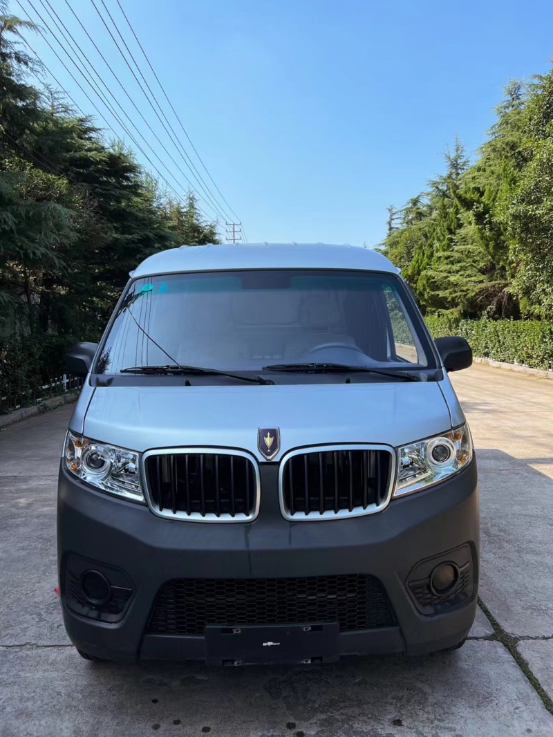 潍坊21年华晨小海狮X301