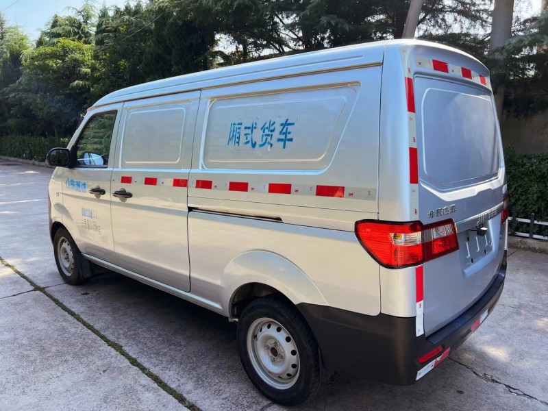 潍坊21年华晨小海狮X305