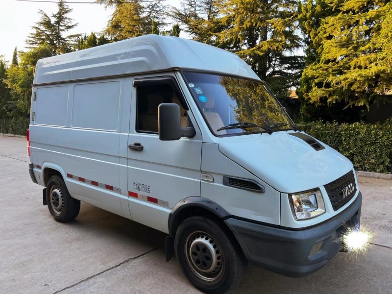 潍坊17年依维柯都灵2