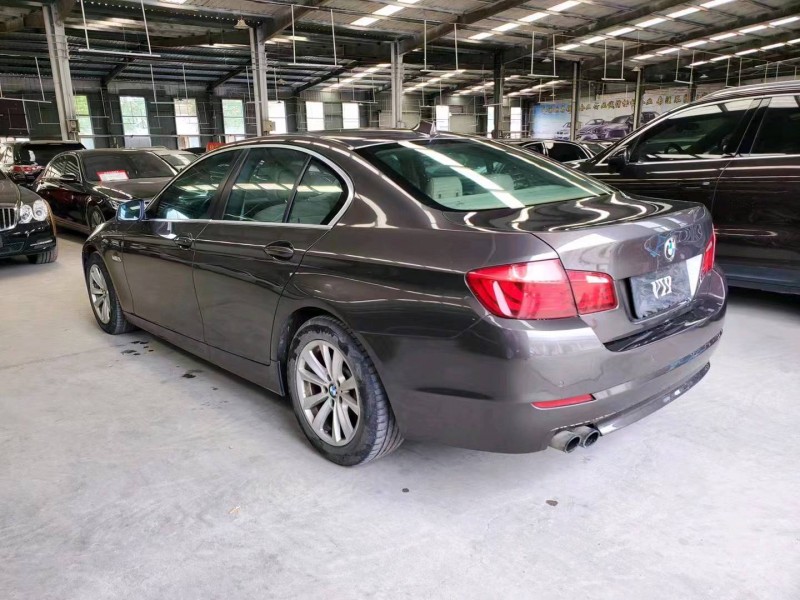 济宁13年宝马5系6