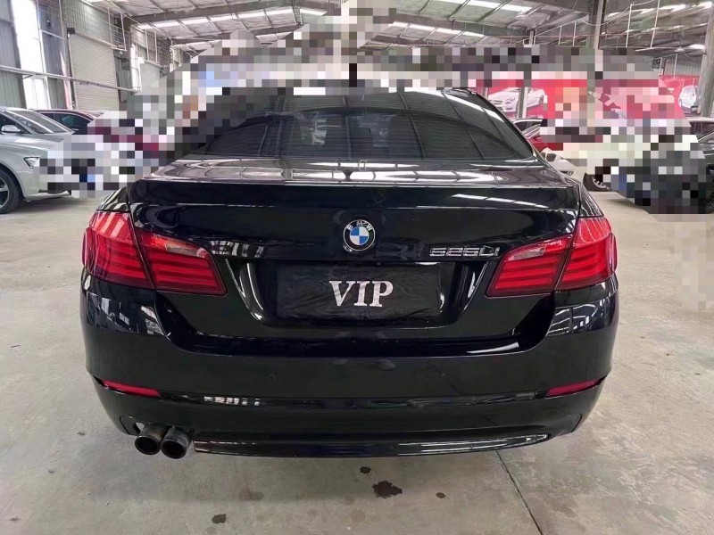 济宁13年宝马5系9