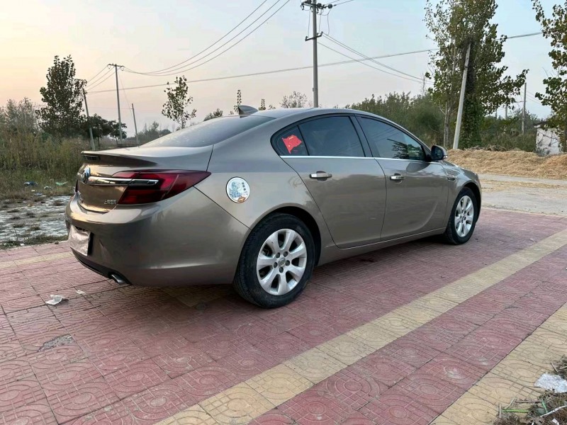 徐州15年别克君威8