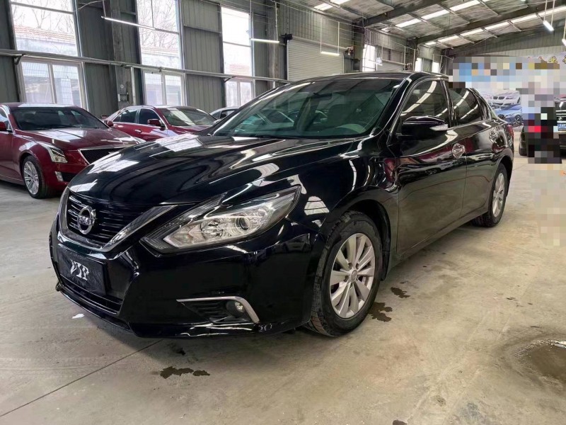 济宁19年日产天籁1